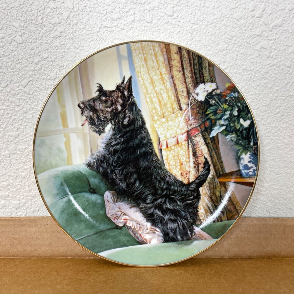 Limited-Edition Collector Plate "Waiting For You" By Mandie Haywood Danbury Mint